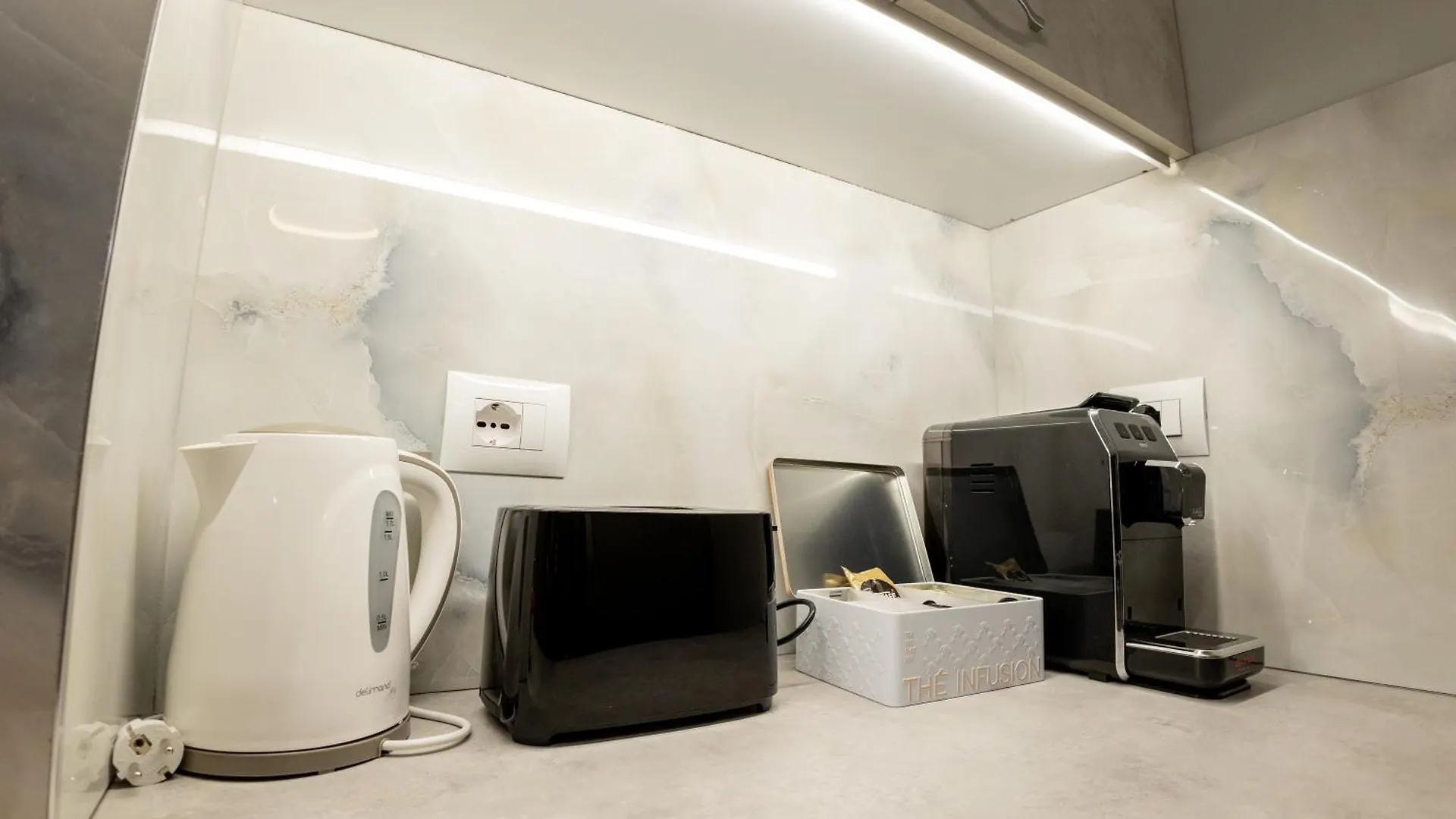 Apartament Tirana Days Free Parking Albania