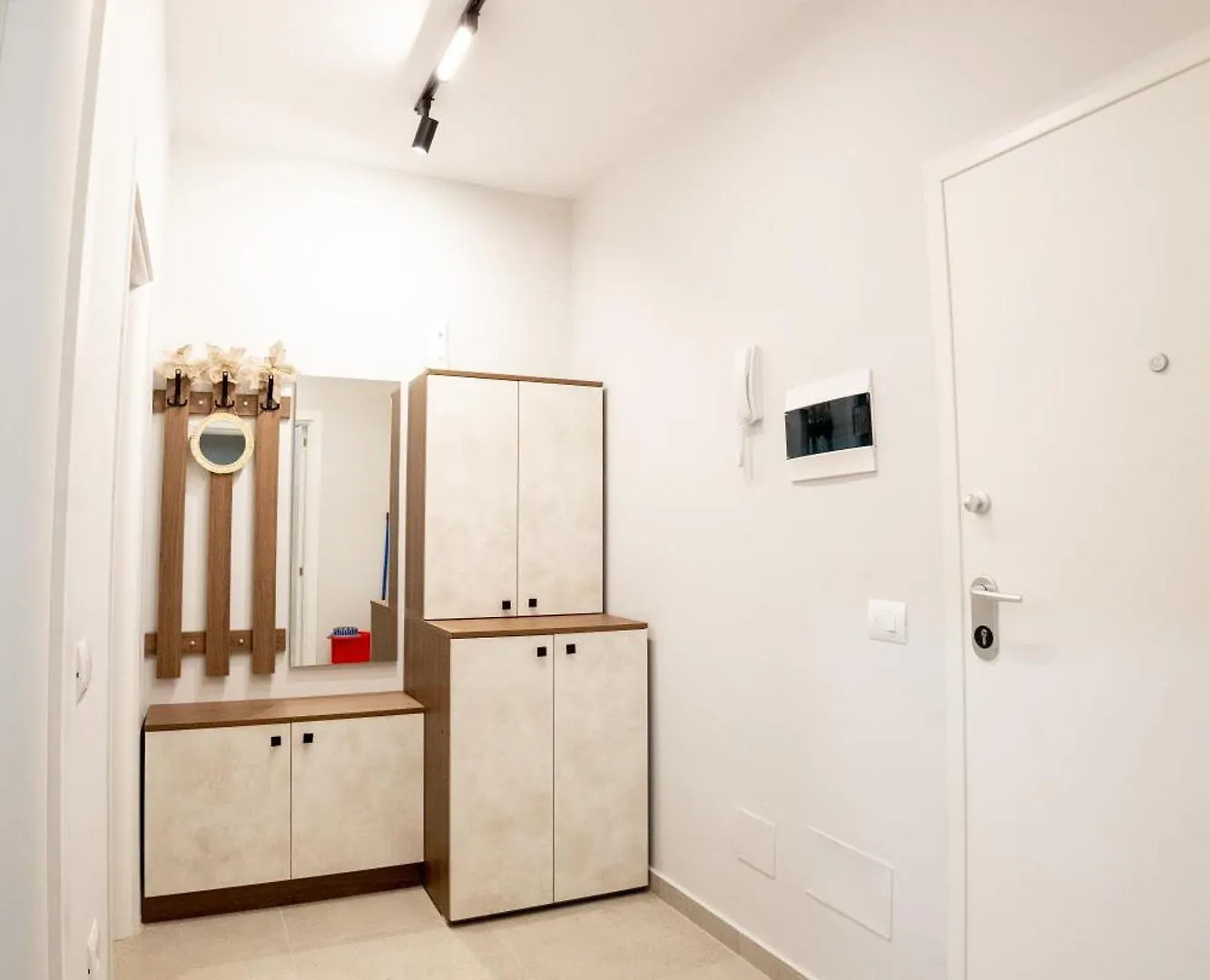 Apartament Tirana Days Free Parking